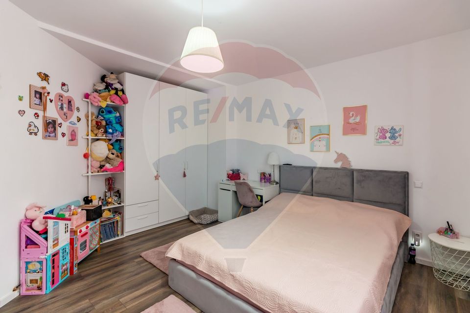 8 room House / Villa for sale