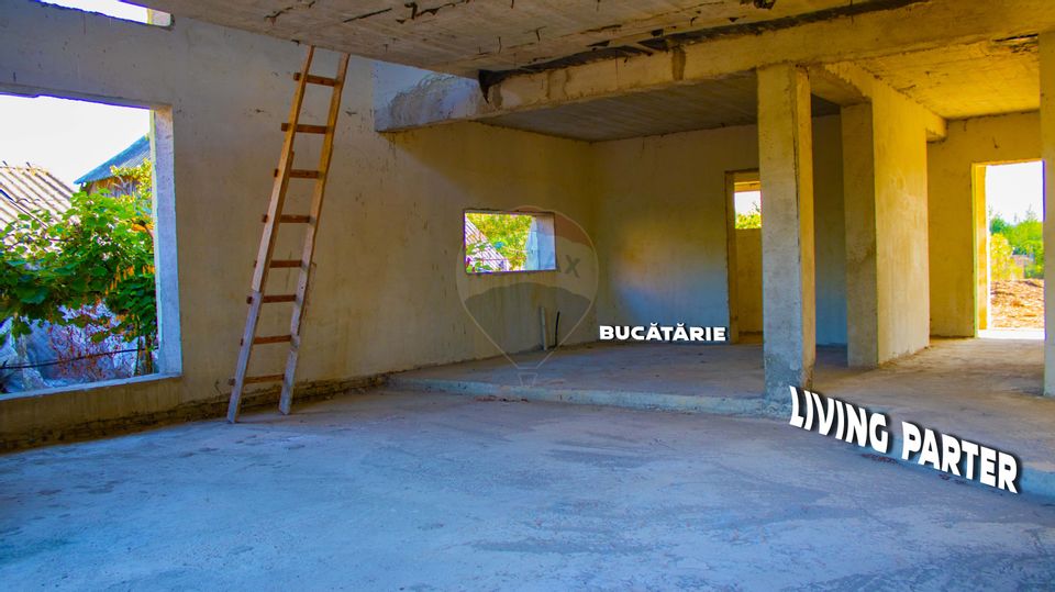 4 room House / Villa for sale