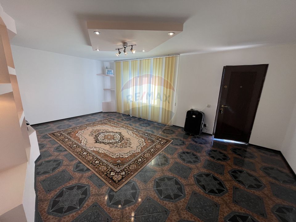 11 room House / Villa for sale