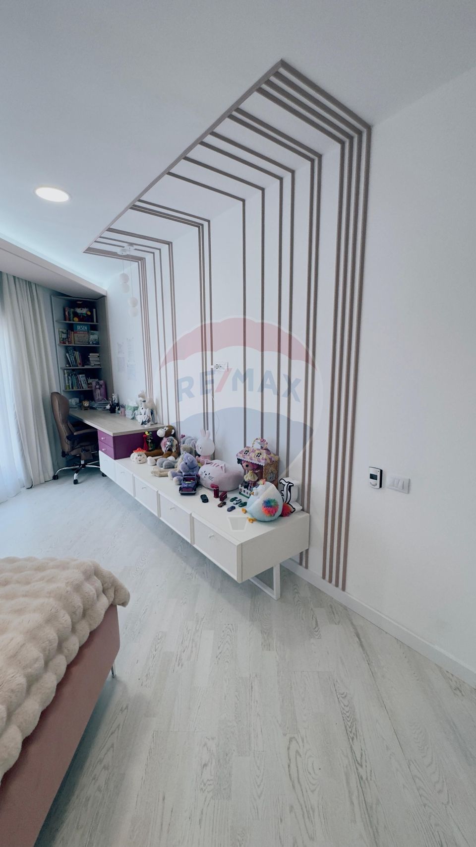 Proprietate premium în Filiași, locuință de lux cu spații comerciale