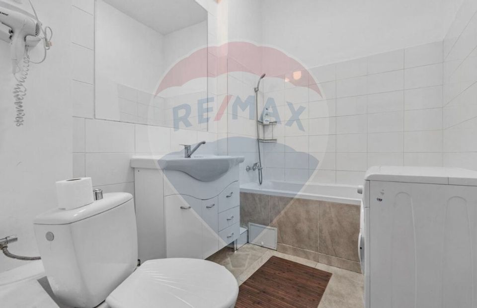 Apartament cu 2 camere de vânzare în zona Ultracentral