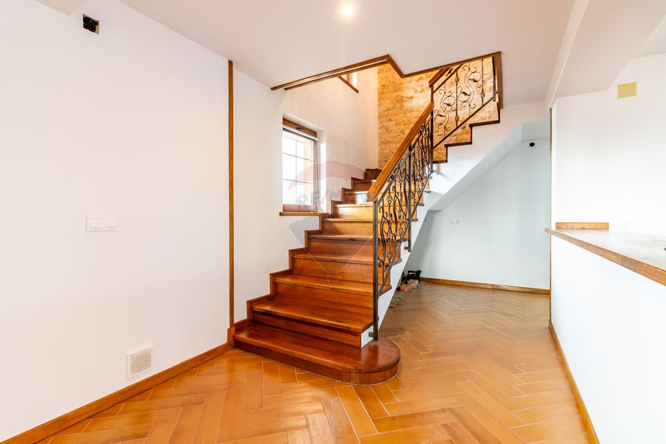 Casă finalizată, 278 mp teren 2305 mp Pleașa, Bucov, Ploiesti