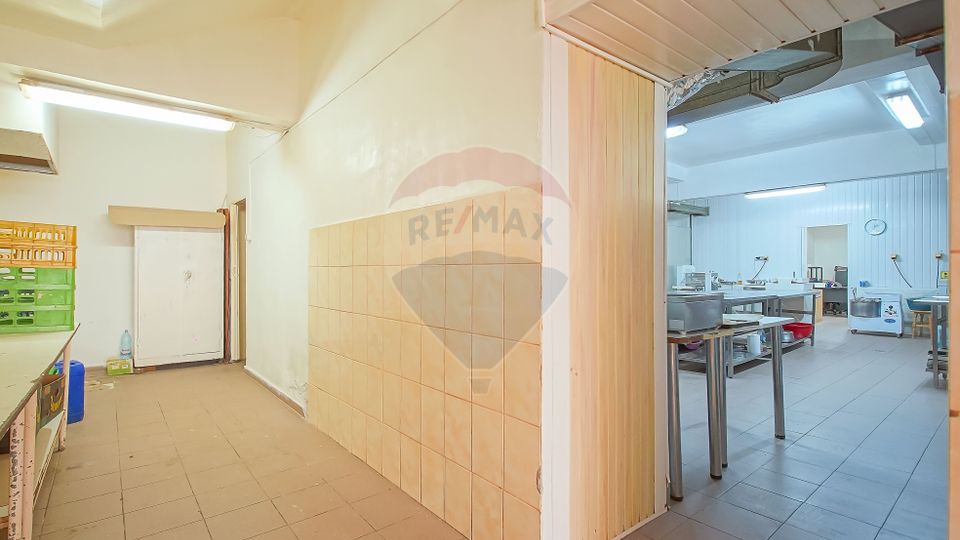 200sq.m Commercial Space for rent, Centrul Civic area