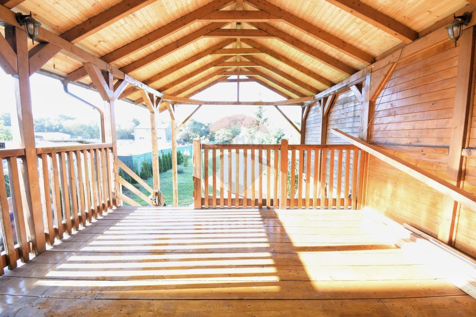 Casa cu 2 camere si 912 mp teren de inchiriat, zona Baciu