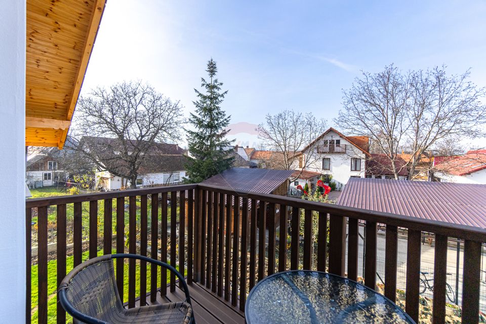 CASE NOI ÎN ARHITECTURĂ ALPINO-MODERNĂ CU ALEE PRIVATA | CRISTIAN