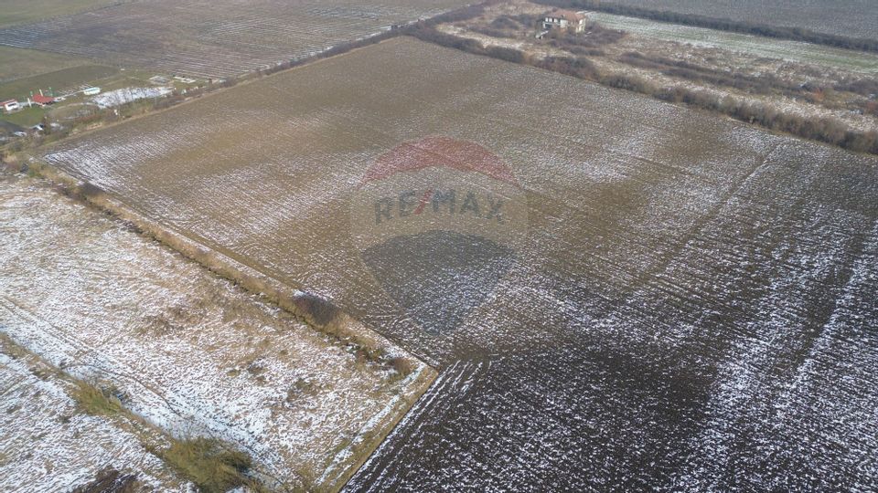 Teren de vânzare pentru investiție în Satulung