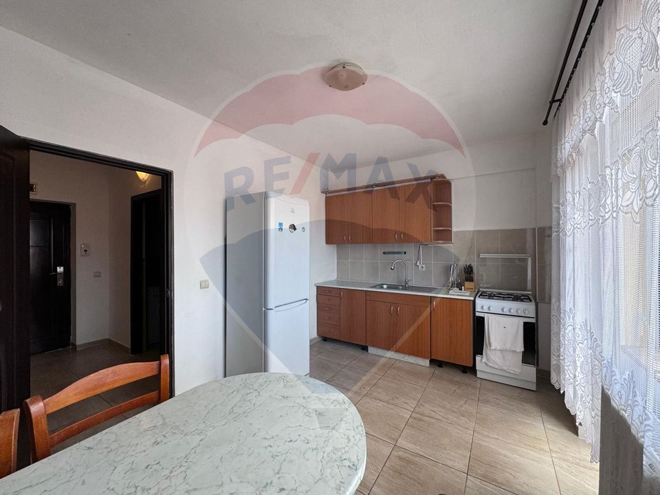 Apartament cu 2 Camere, De Închiriat, Zona Ioșia