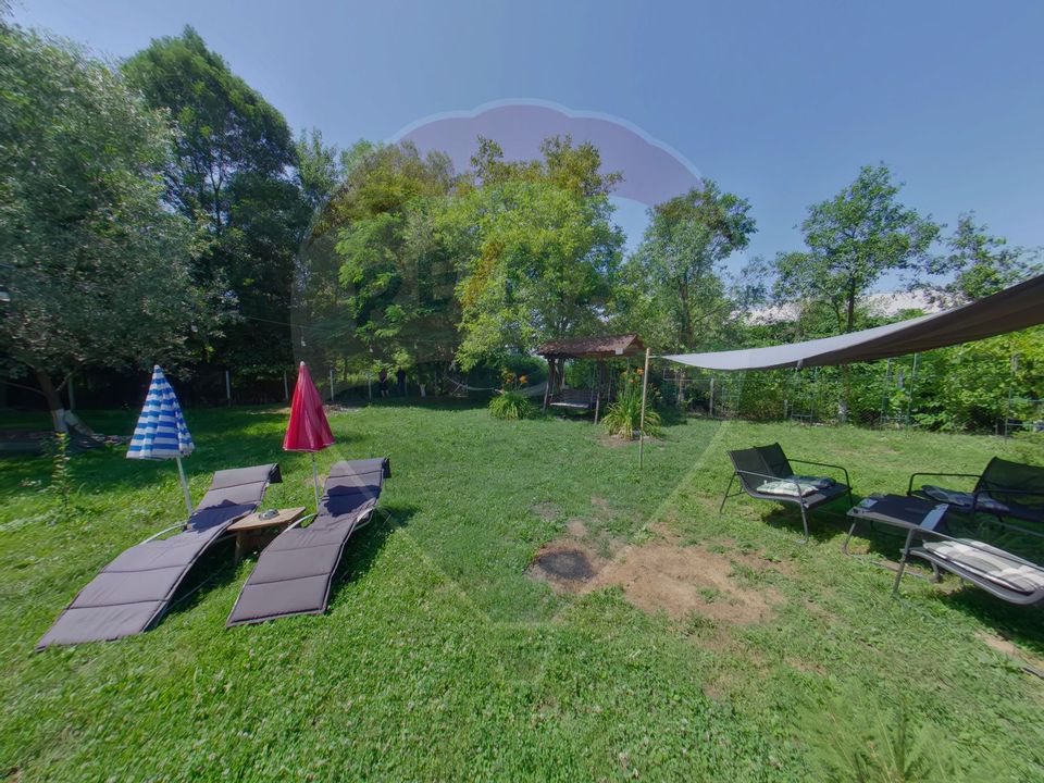 Casă / Vilă cu 4 camere de vânzare