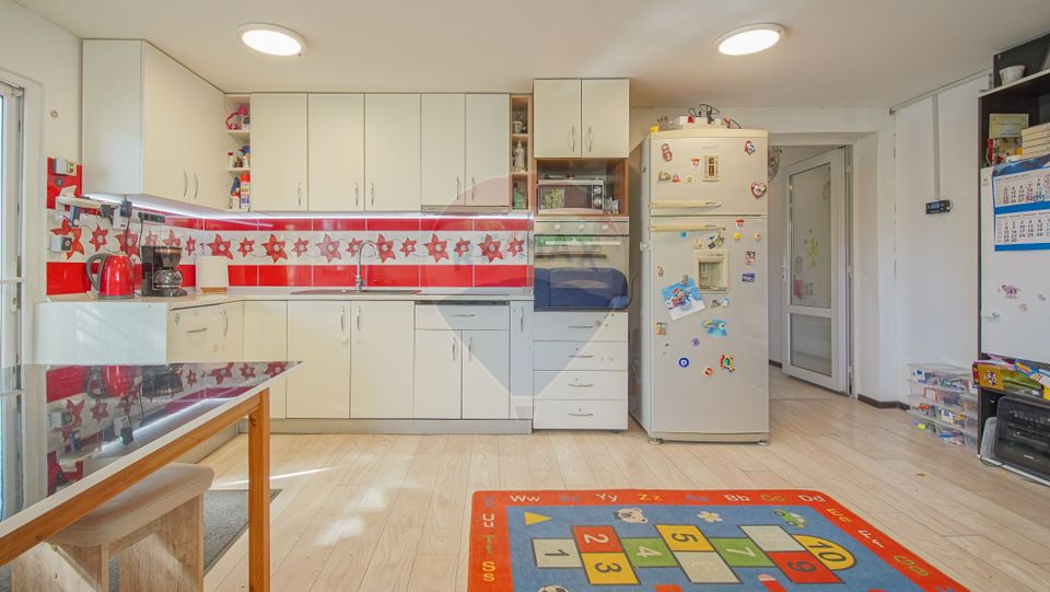 !! VANDUT !!! Apartament în vilă – Triaj, Brașov