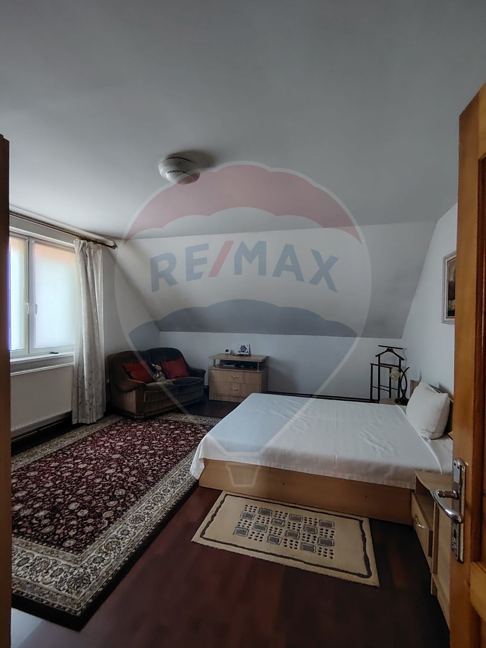 8 room House / Villa for sale, Central area