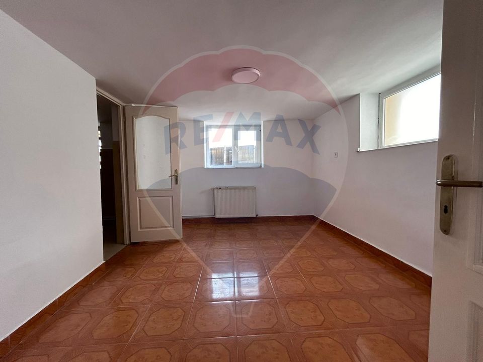 6 room House / Villa for rent, Stefan cel Mare area