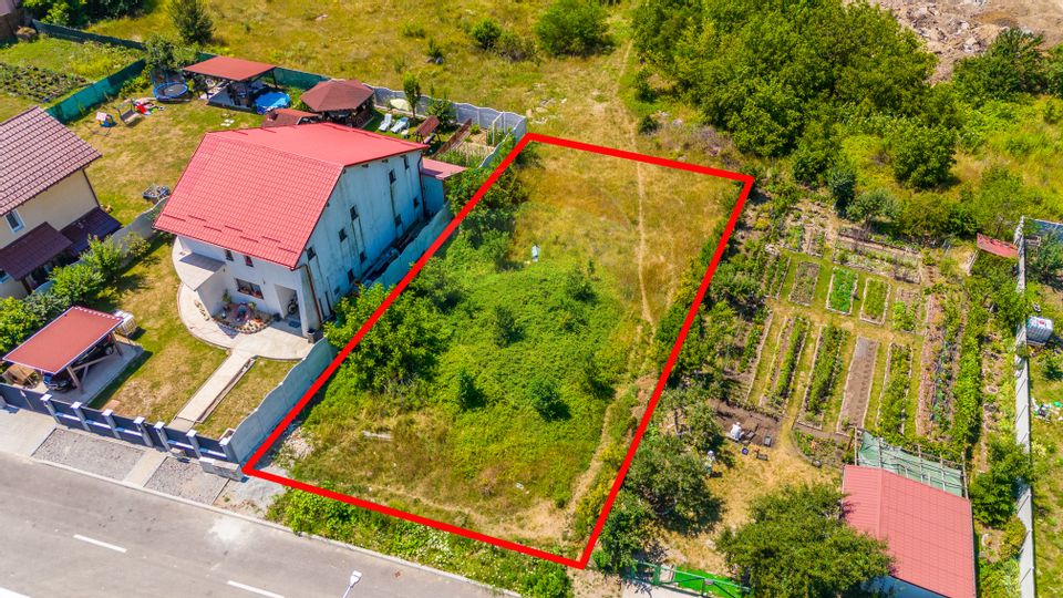 Land 658.67sqm Sanpetru / Strada Paltinului