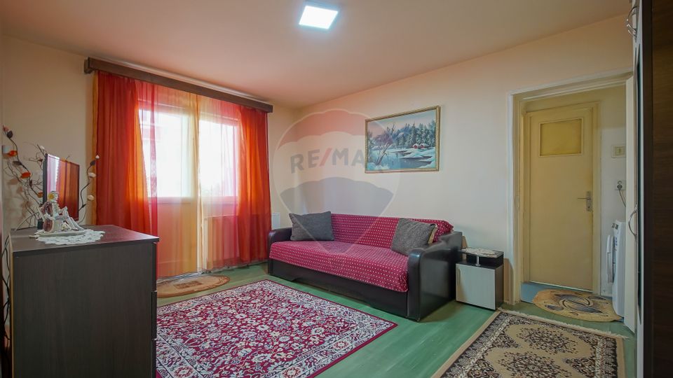 Apartament cu 2 camere de vânzare în zona Electroprecizia