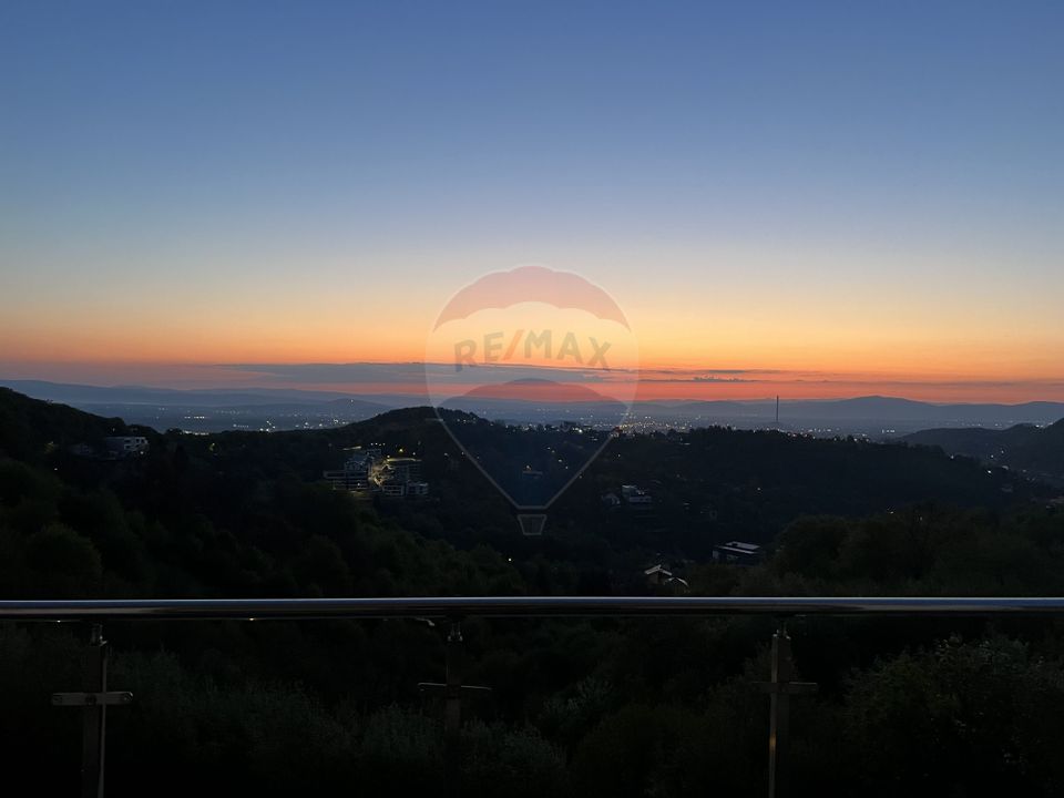 REZERVAT! PENTHOUSE UNIC IN BRASOV SINGUR PE NIVEL | DRUMUL POIENII