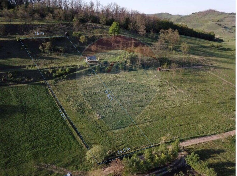 Teren intravilan 2000mp, lângă barajul Ighis