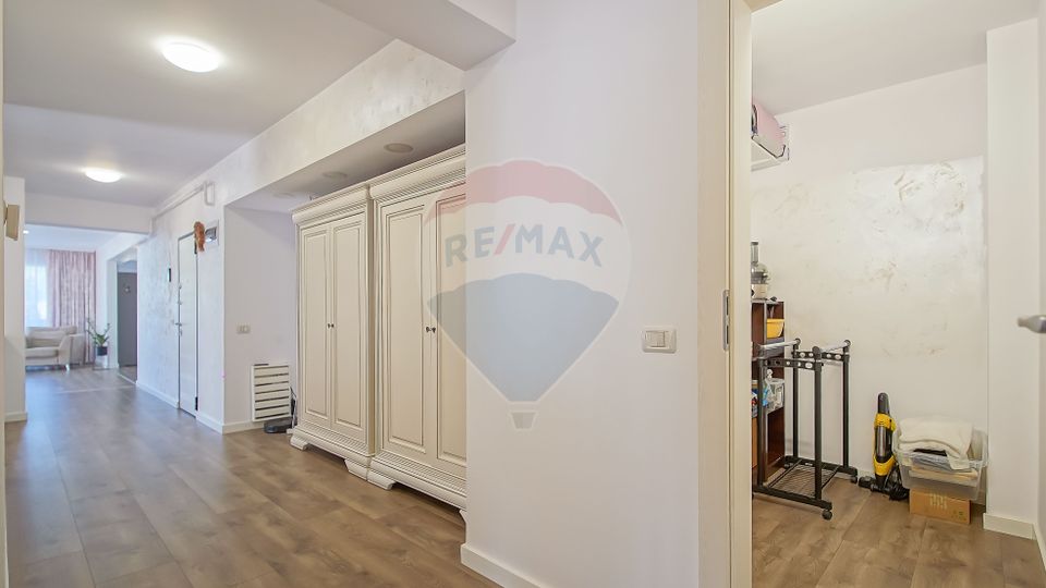 5 room Apartment for sale, Noua area