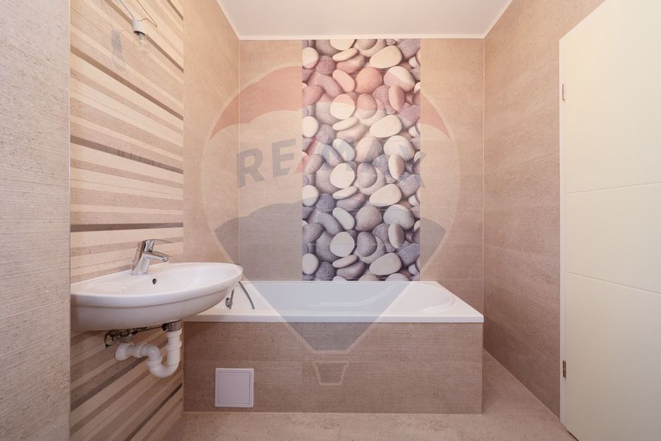 3 room Apartment for sale, Tractorul area