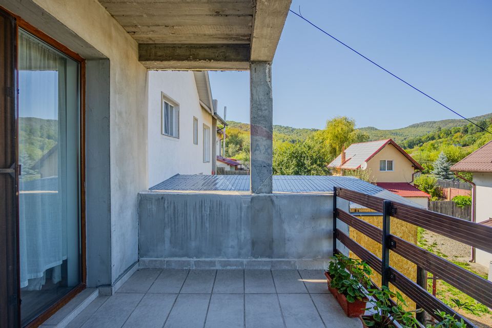 Casa de vanzare 7 camere | CURTE 953 mp | Colonia 1 Mai | COMISION 0 |