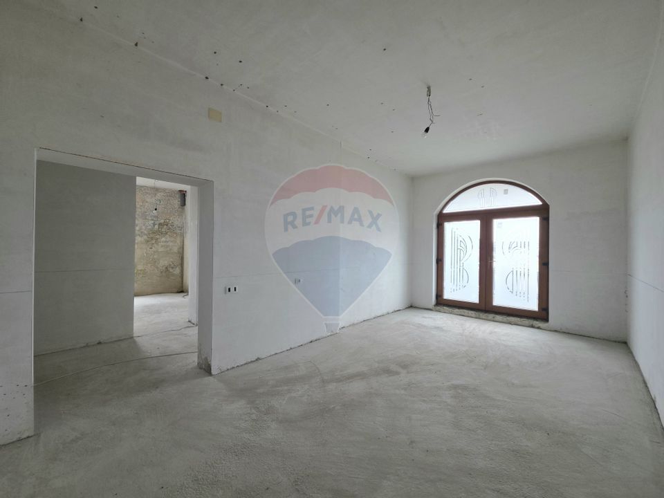 De vânzare proprietate unicat în Sascut - Bacău