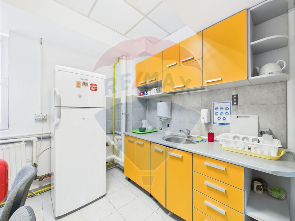 Zona Vitan - Spațiu de birouri suprafata 183 mp