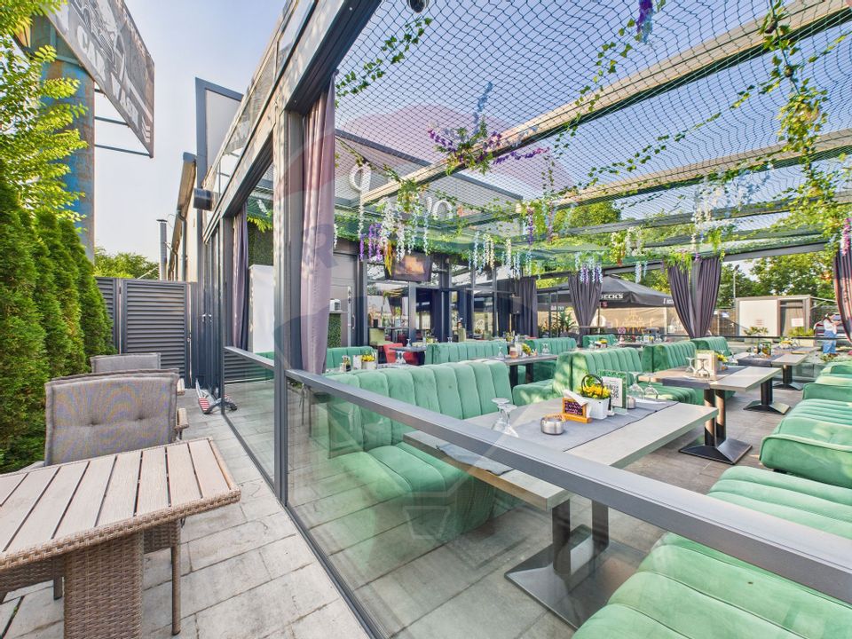 Multifunctional Streetfront Comercial Space Near Demean, Slobozia