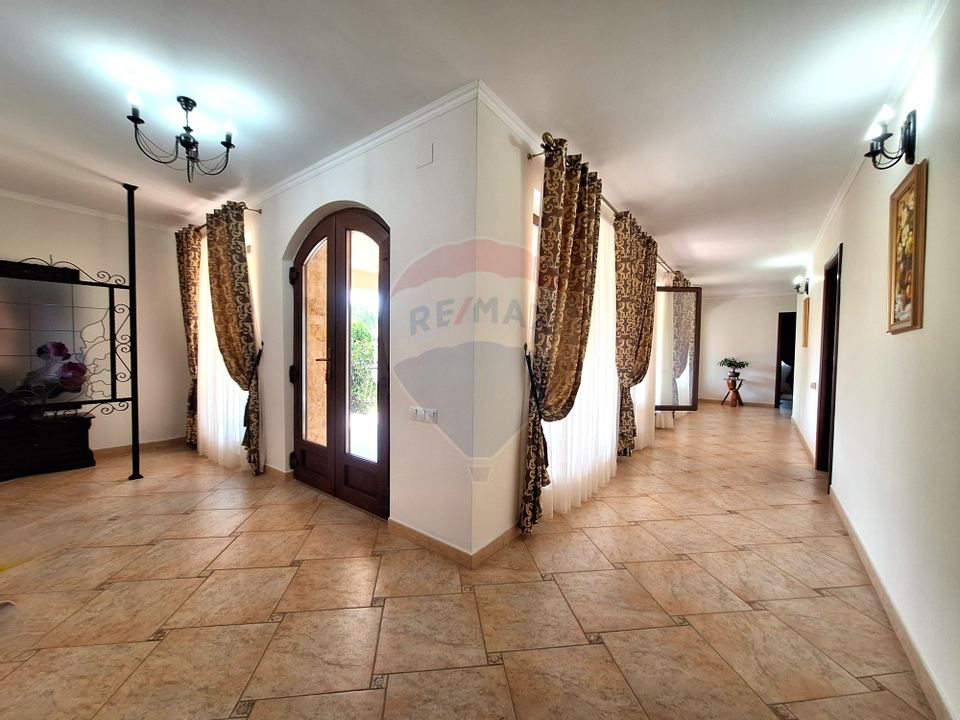 Casă / Vilă cu 4 camere de vânzare in Spataru, Buzau