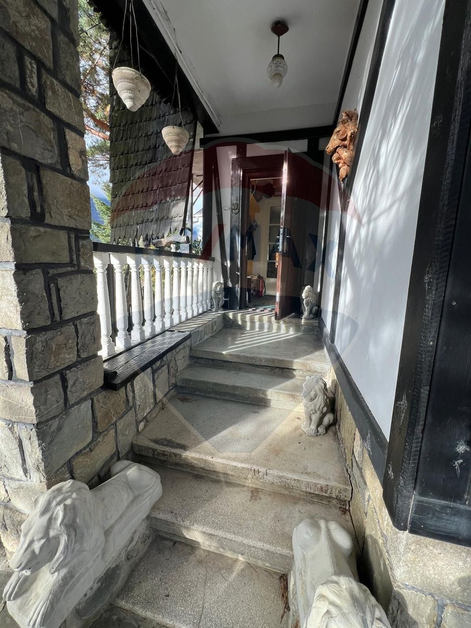 Casă cu poveste în Zamora, Bușteni