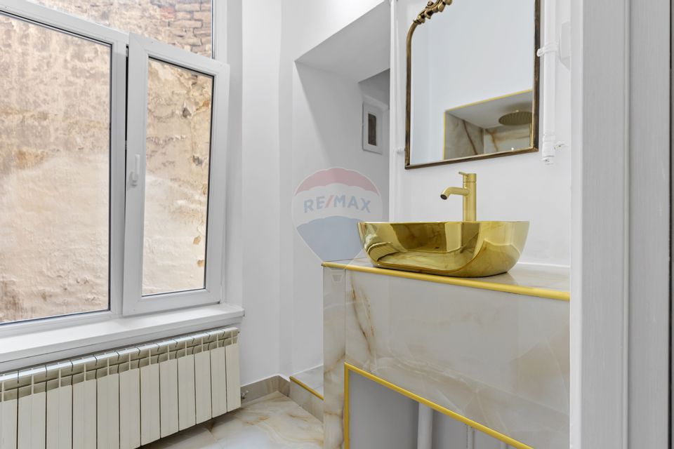 Apartament 3 camere, nemobilat, prima inchiriere-central