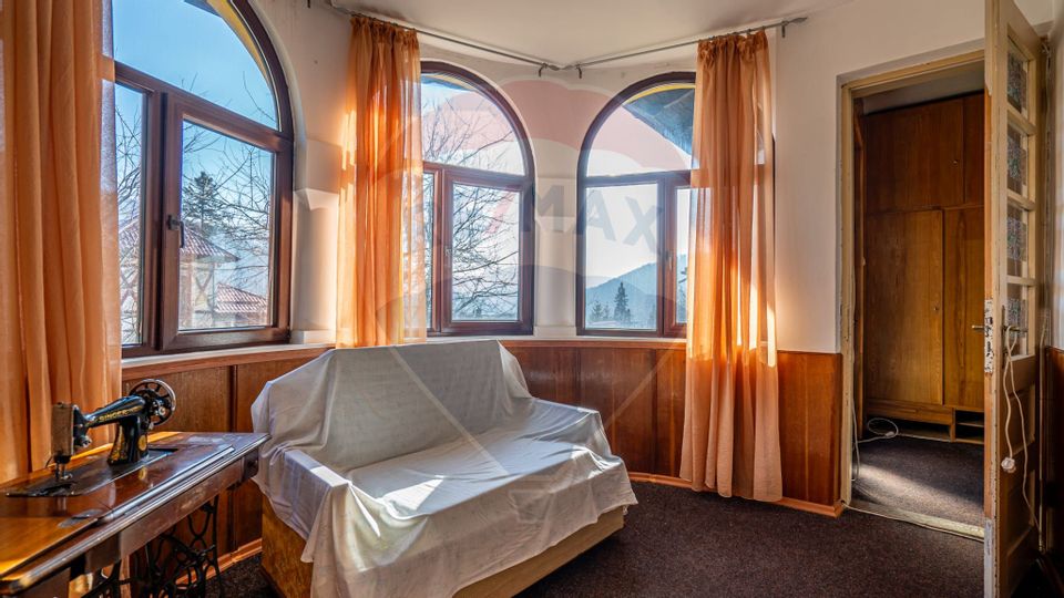 VILA! Investitie - pretabil pensiune SINAIA- zona apreciata turistic!