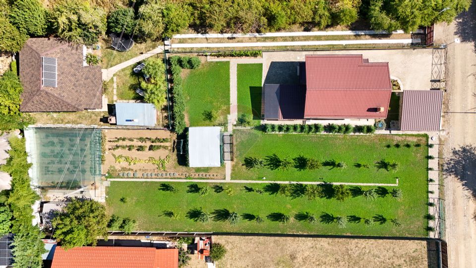 Casa de vanzare cu teren 1500mp Snagov / Padure si lac la cativa pasi