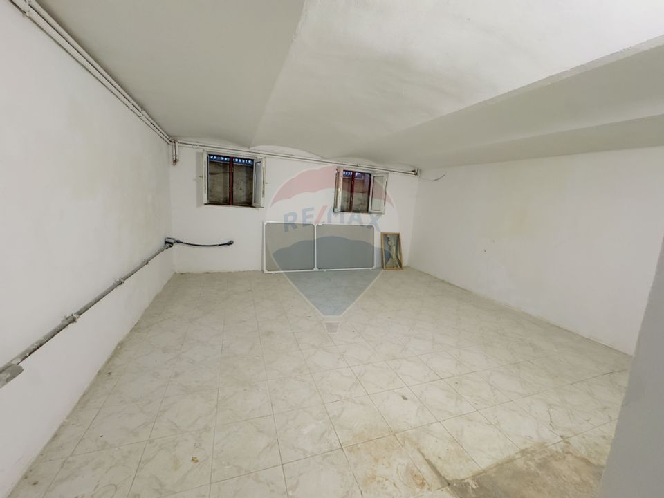 Apartament 2 camere / Pivnita de 25mp/ Zona Ultracentrala