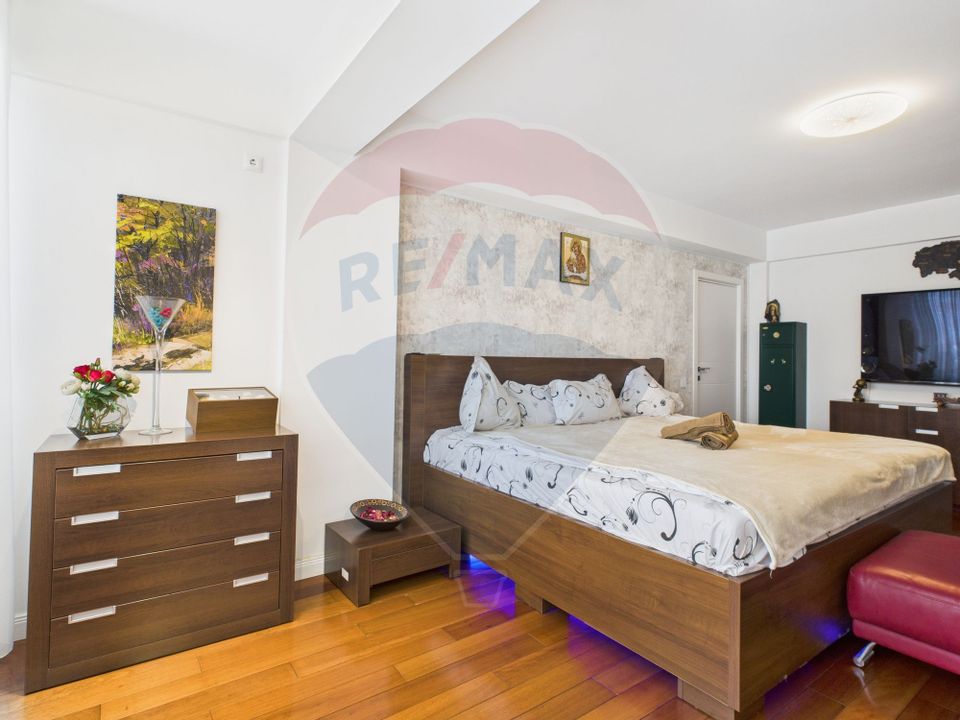 PENTHOUSE spectaculos cu terasa 300 mp