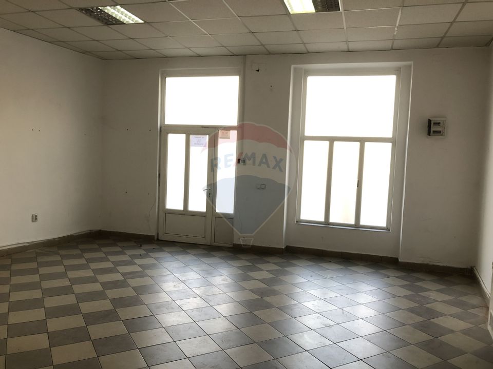 68sq.m Commercial Space for rent, Central area