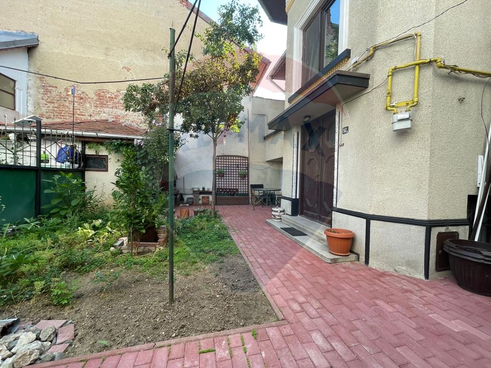 Vila de vanzare cu etaj Calea Calarasi Delea Veche