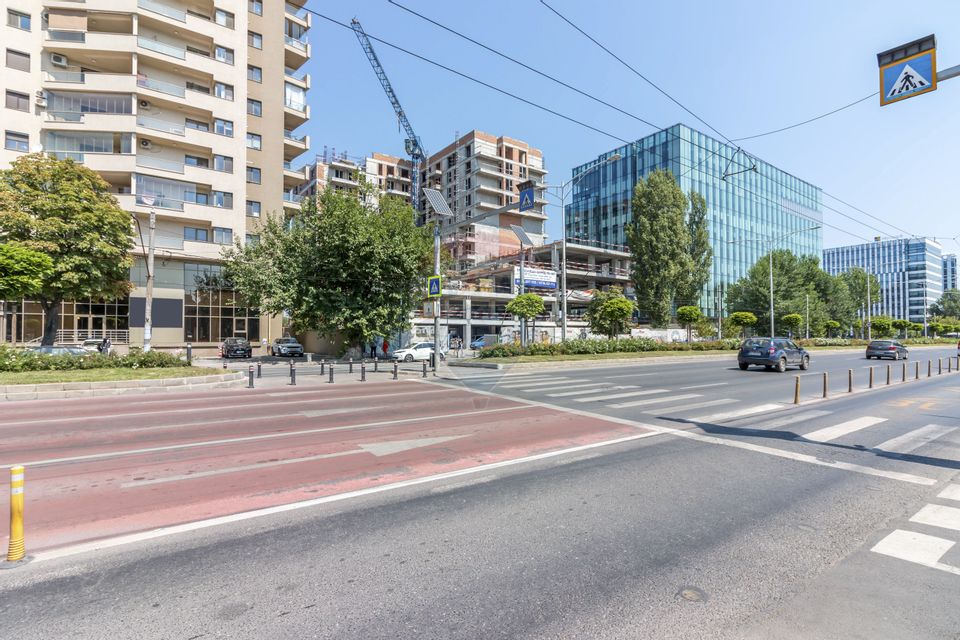 Street Commercial Space | Politehnica Metro | 560 sqm usable