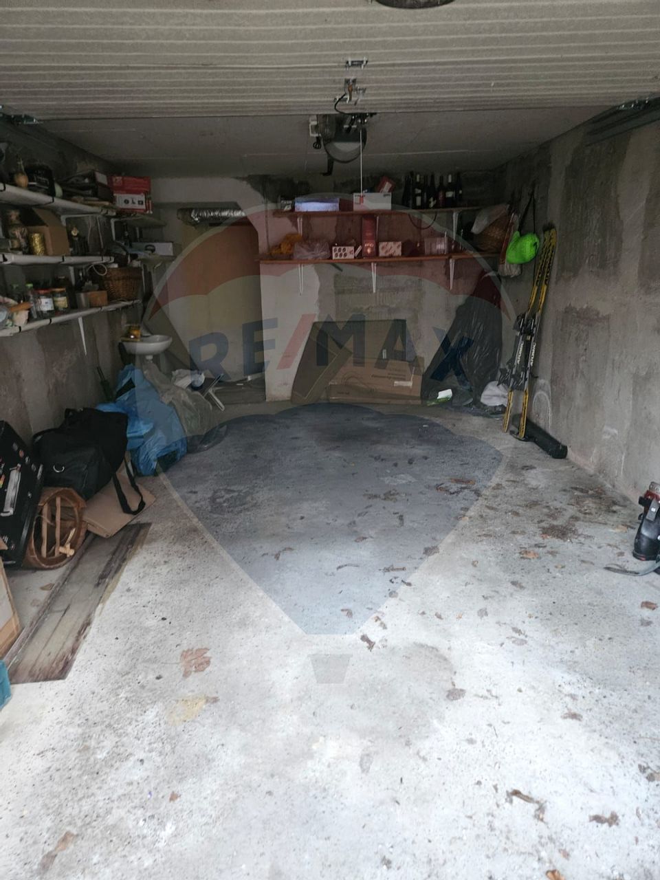 Apartament cu 3 camere de vânzare, str. Hortensiei