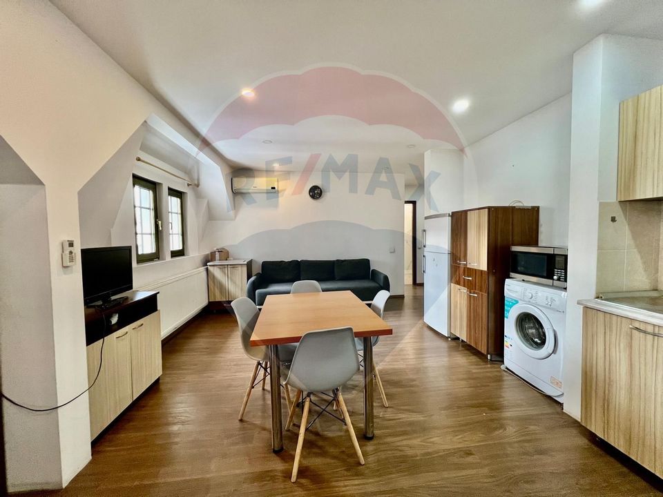 Apartament cu 2 camere de vânzare în zona Central