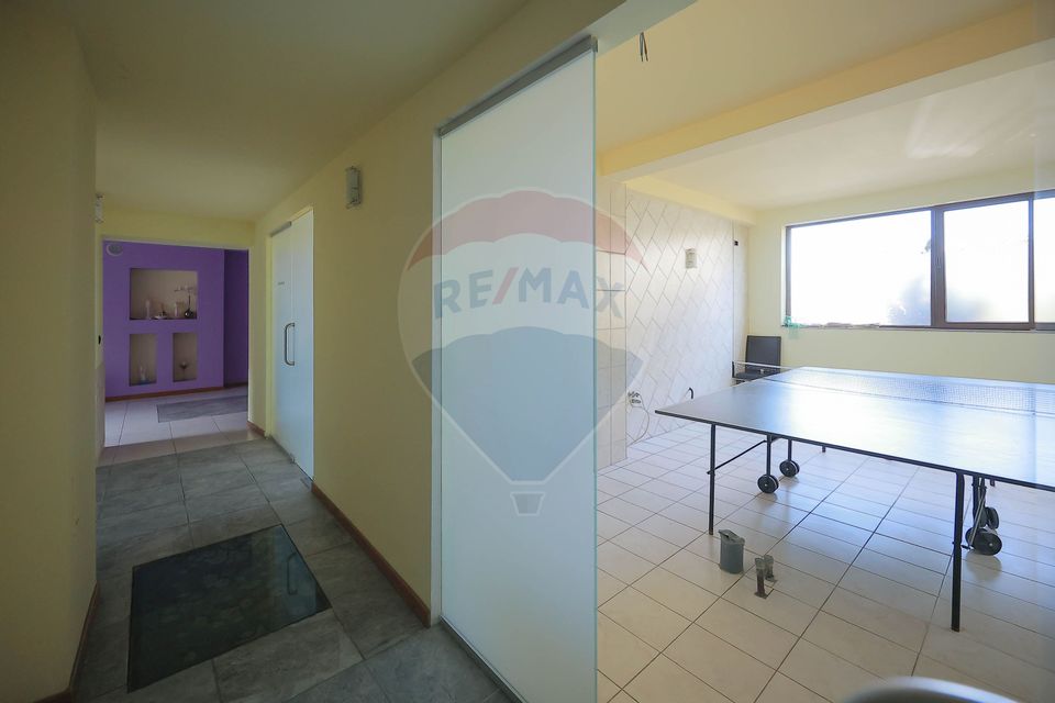 24 room Hotel / Pension for sale