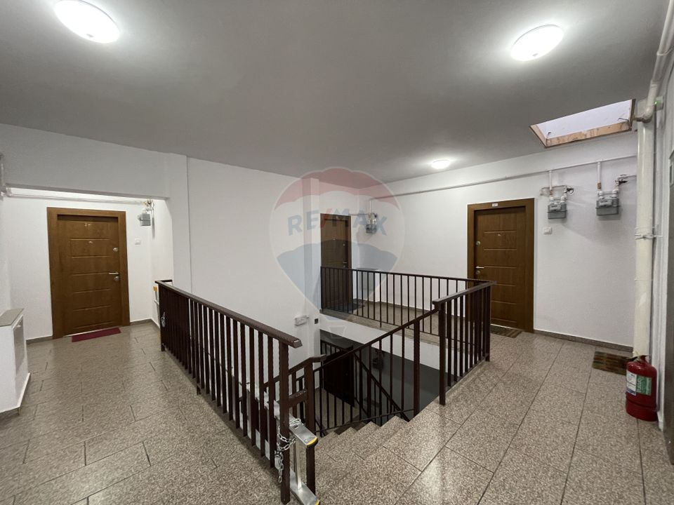 Garsoniera in Brancoveanu Tower, colt Secuilor