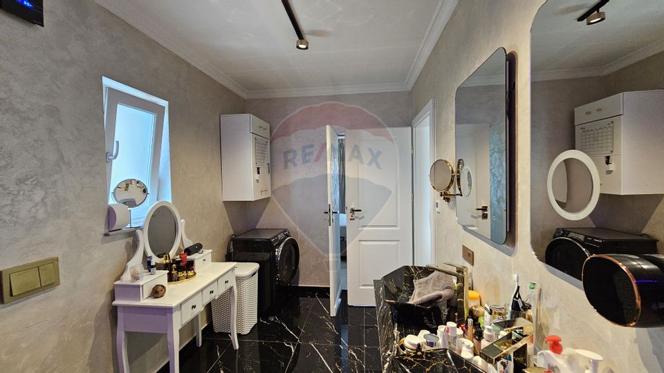 5 room House / Villa for sale