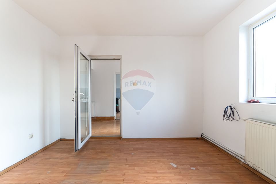 Casă de vânzare | 5 camere | Teren 1,100 mp | STUPINI | COMISION 0% |