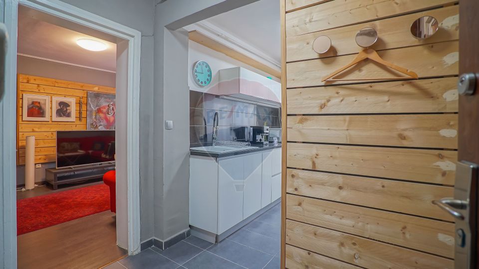 REZERVAT ! Apartament 3 camere Piața Teatrului