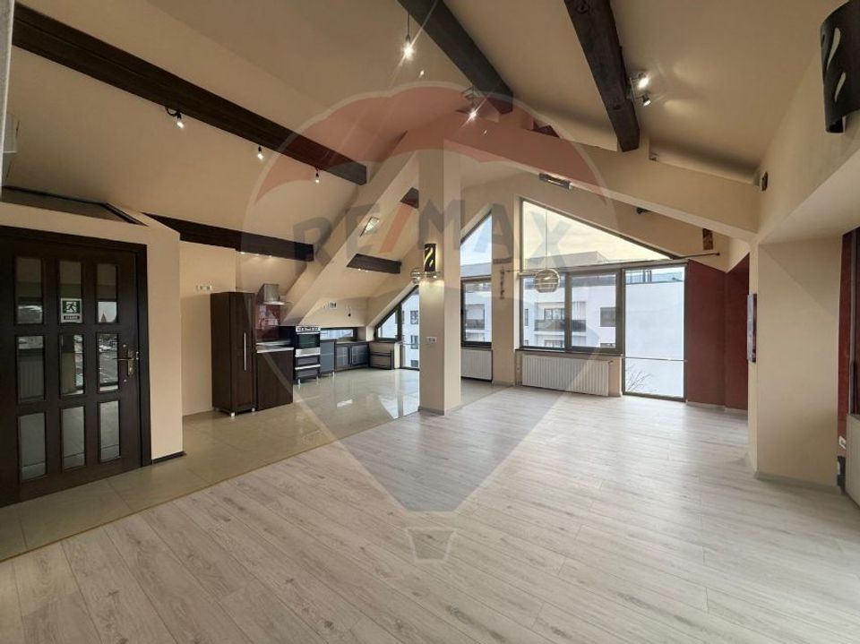 Spațiu de birou luminos în clădire modernă-Inchiriere