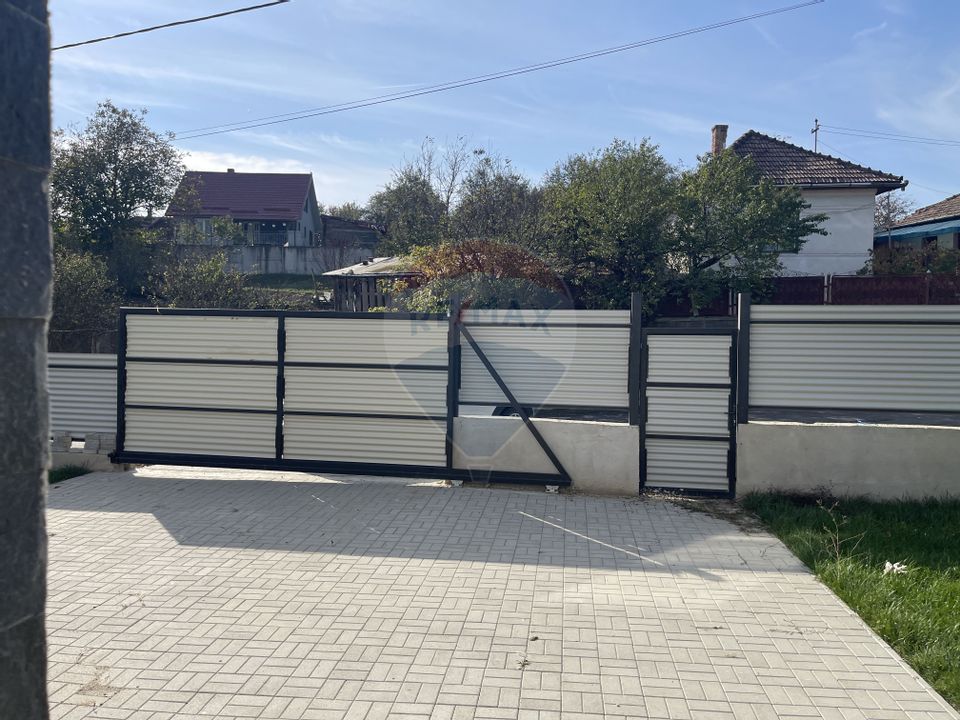 Duplex luminos și spațios, în zonă liniștită