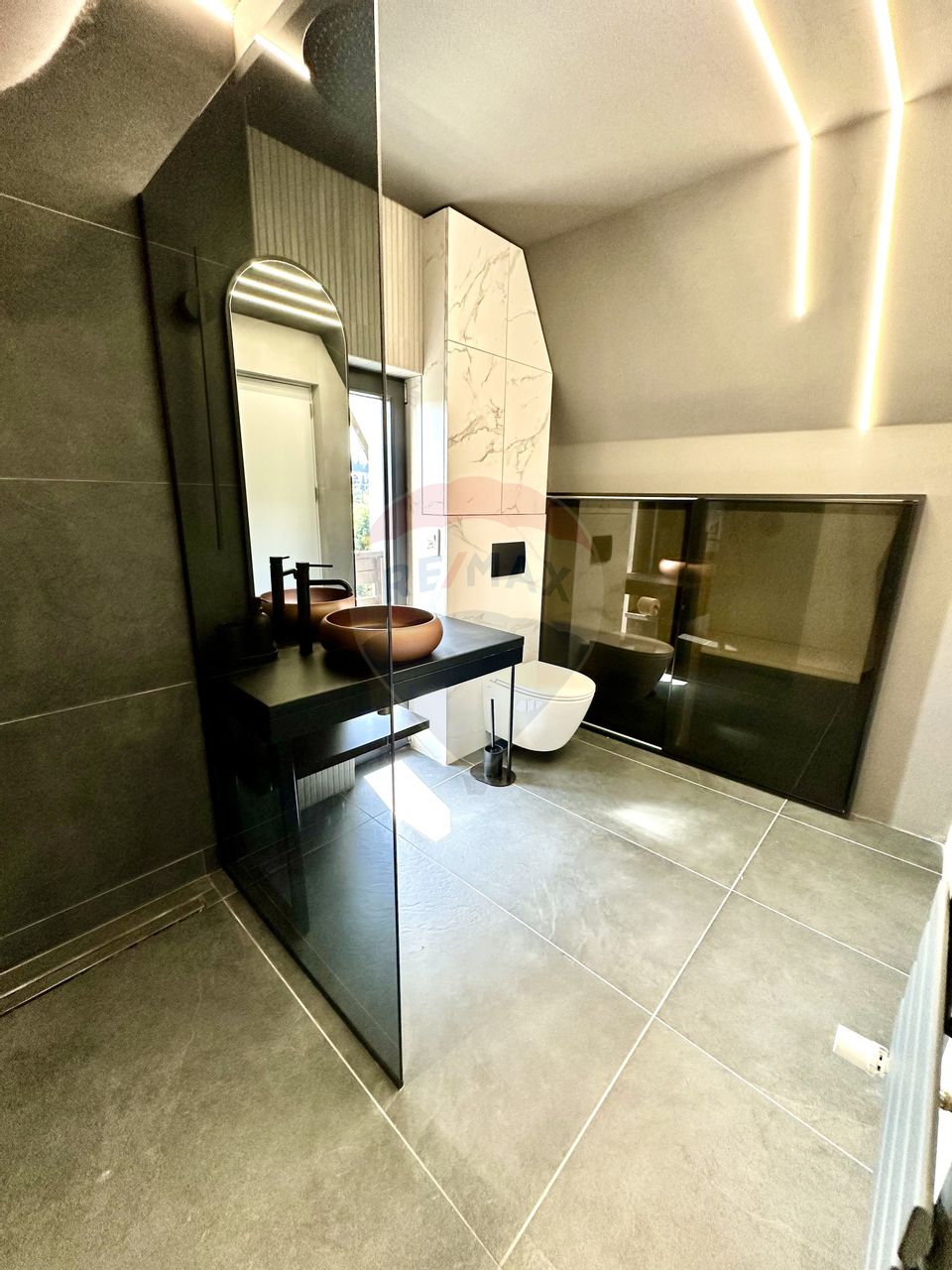 Cabana de vanzare in Belis, Ultrafinisata! 200 MP util, 800 mp teren!