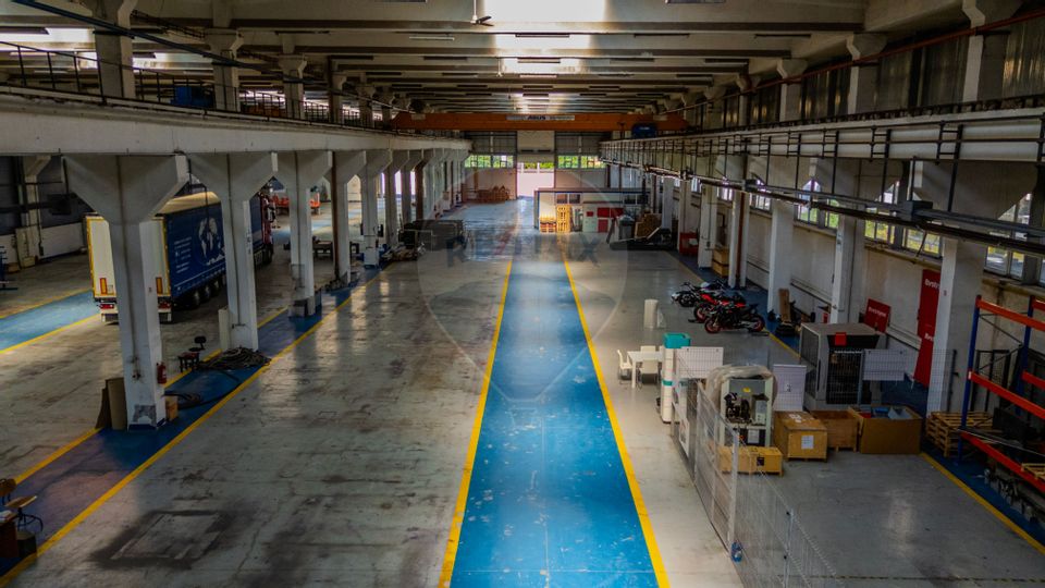 2 tronsoane hala |2 poduri rulante 10/18 T, Parcare, Productie\depozit