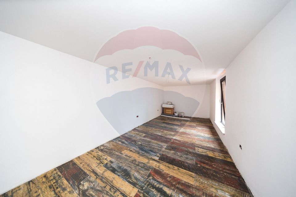 118sq.m Office Space for rent, 13 Decembrie area