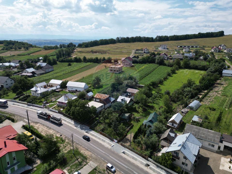 Land 4,900sqm Suceava / Drumul .