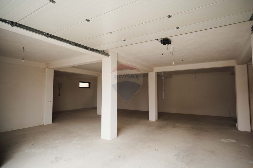 Spațiu comercial de închiriat in Com Marginea