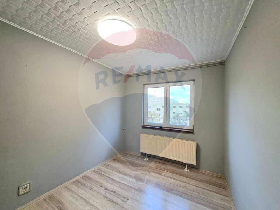 3 room Apartment for sale, Romanilor area